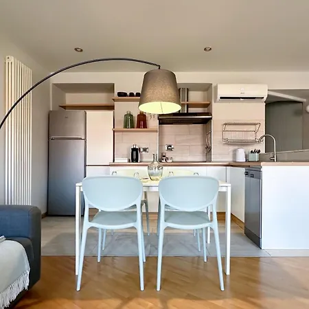 Victory House - Centre Apartment *