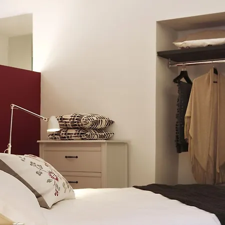 Le Tre Madame Apartment Turin