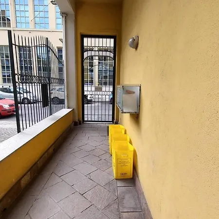 Near The Metro Lodge *