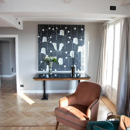 Luxury Retreat With Breathtaking View Apartment