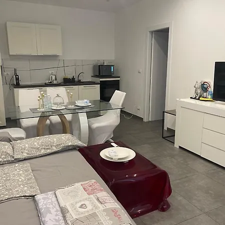 Decoluxe !apartamento Con 1 Da Letto , In Zona San Paolo , Via Martiniana