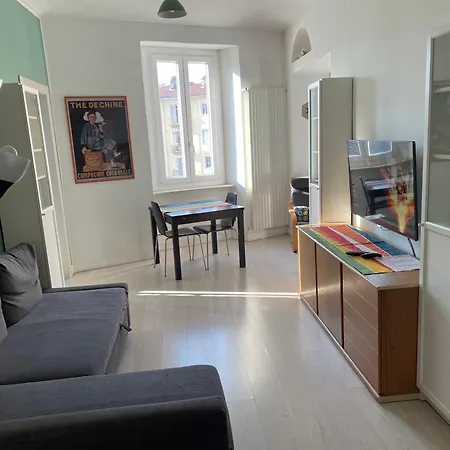 Un Piano Sotto Arturo Apartment Turin