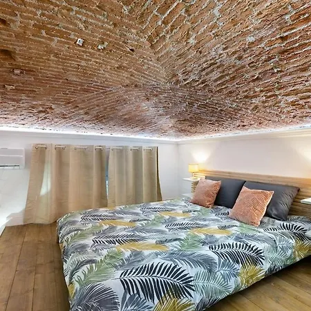 Secret Loft-valentino Apartment