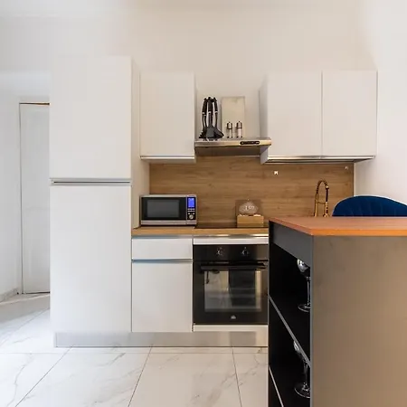 Dora's Apartment *