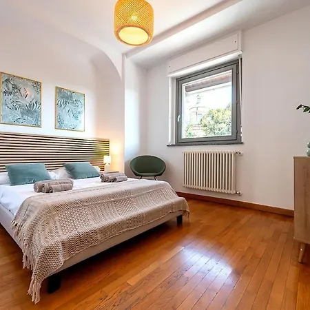 Style And Confort 120mq, Free Garage Turin