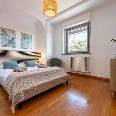 Style And Confort 120mq, Free Garage Apartment