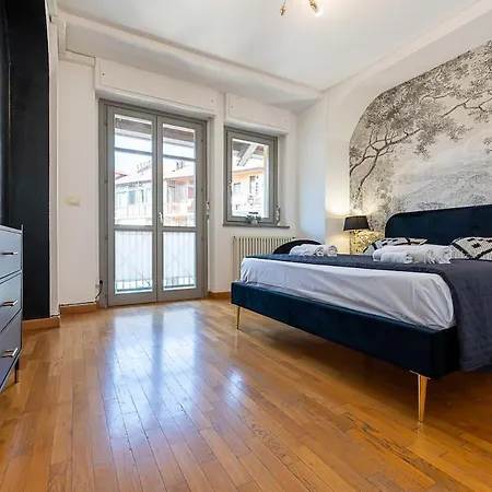 Style And Confort 120mq, Free Garage Turin