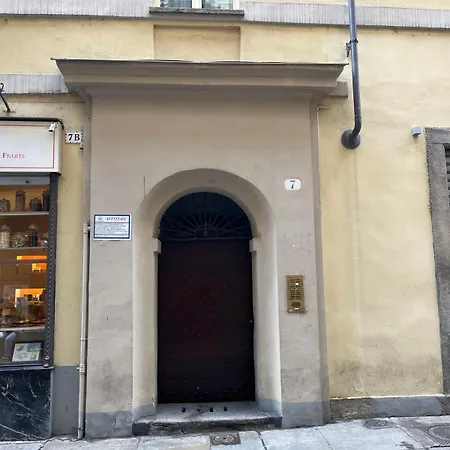 Del Palazzo Reale In Piazza Castello * Turin