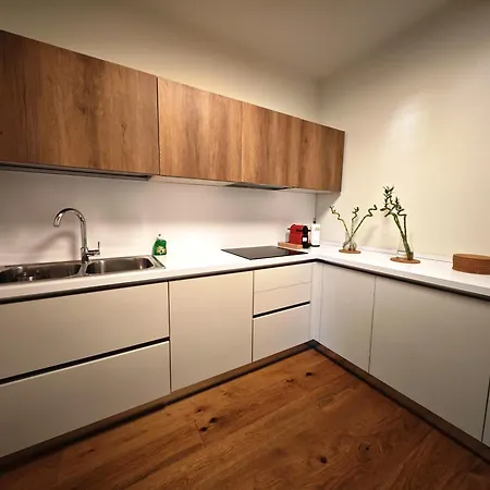 Appartamento Hostdomus - Lagrange Luxury *