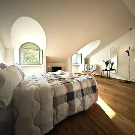 Hostdomus - Lagrange Luxury * Torino