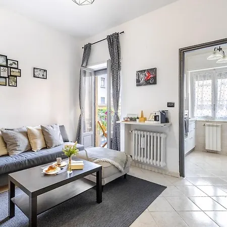Cozy & Stylish In Borgo Vittoria Apartment