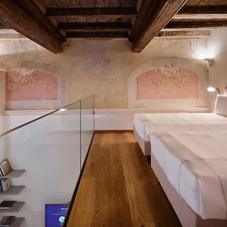Apartment Palazzo Del Carretto-art And