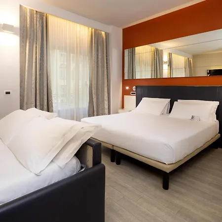 Western Luxor Hotel