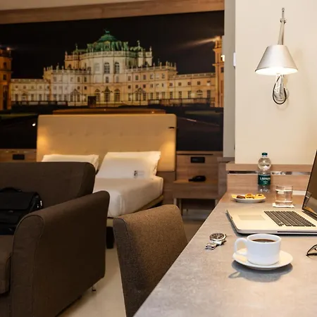 Western Luxor Hotel