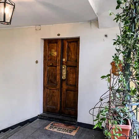Apartment Golden In Via Po Per Gruppi, Famiglie, Coppie
