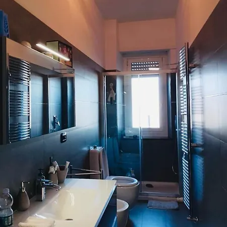 R&g House - Moderno Vicino Metropolitana - Modern Close To The Metro Apartment *