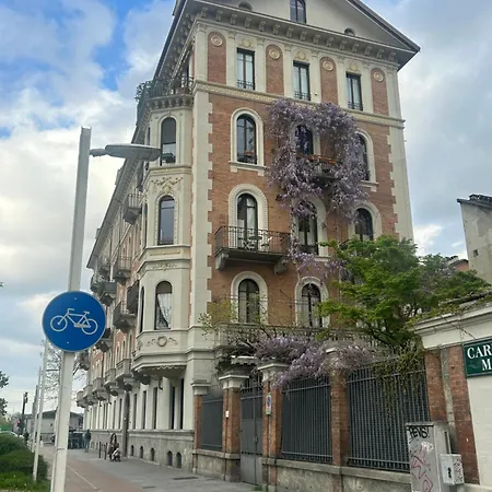 Apartment Centro Stazione Attico