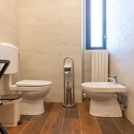 -porta Nuova-alpitour- X5 With A-c And Wi-fi Apartment *