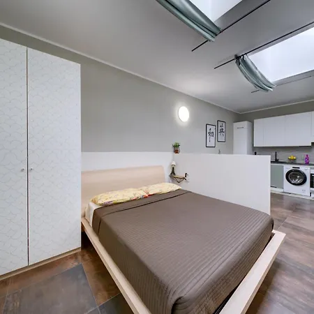 Sky Loft Nuovissimo Vicinanze Metro Apartment