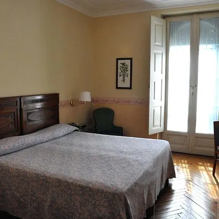 Roma E Rocca Cavour