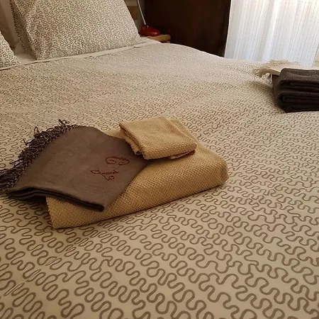 Bed & Art *