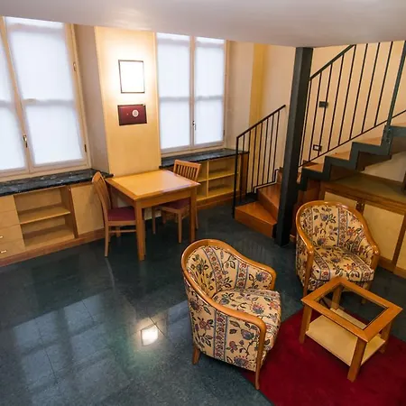 Le Petit 3* Turín