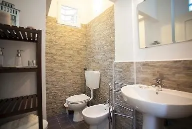 Gabriele 83 Bed & Breakfast Turin