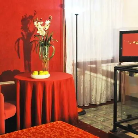 Hotel Amadeus E Teatro 3*