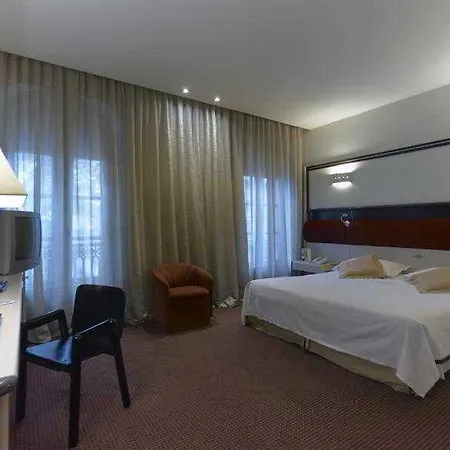 Hotel Nh Ligure 4*