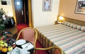 Holiday South Hotel Turim