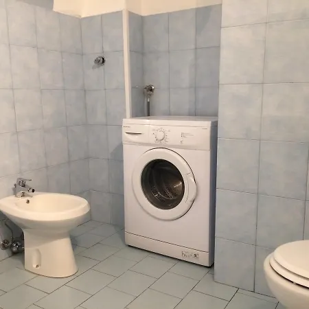 Vanchiglia Apartment Turin