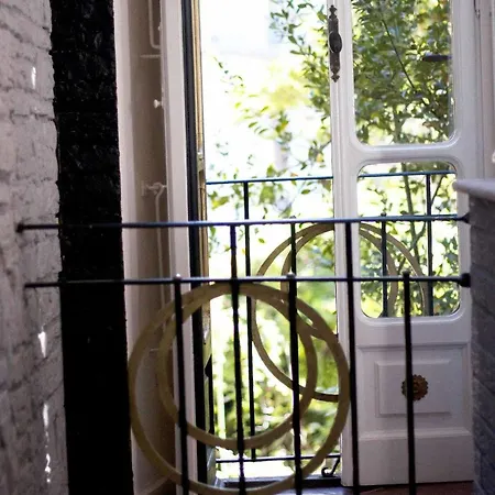 Gb House Bed & Breakfast 2*