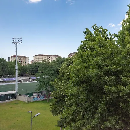 Cenisia & Porta Susa Roomy Flat *