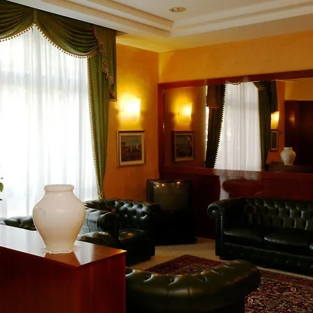 Astor 3*