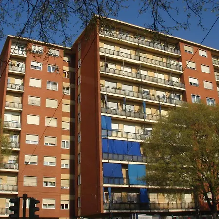 Yhome | J Stadium - Toscana Apartments