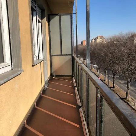 Yhome | J Stadium - Toscana Apartments Apartment Turin