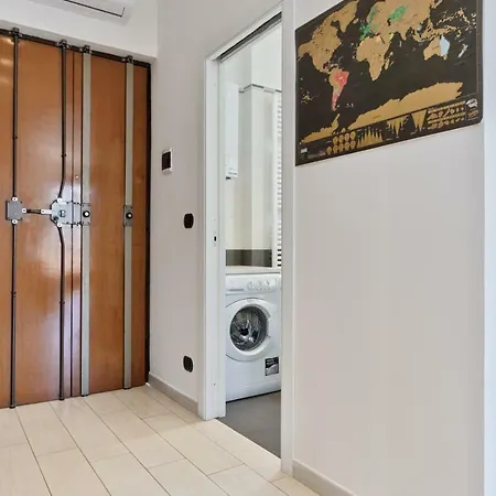 Tribunale & Porta Susa Flat Apartamento