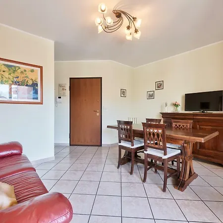 Fortino Roomy