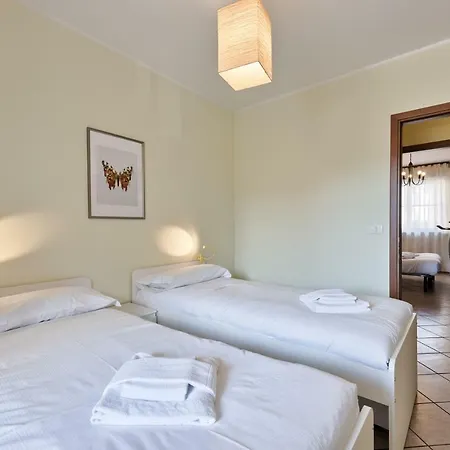 Fortino Roomy
