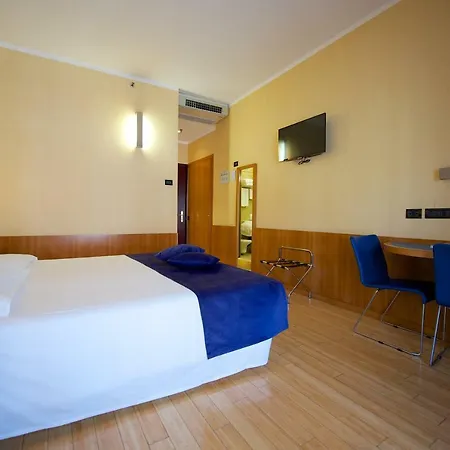Western Luxor Hotel