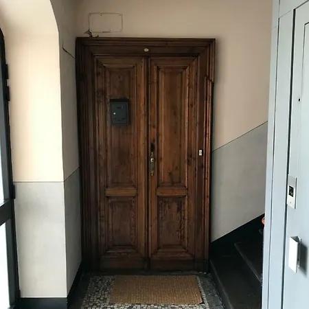 Appartamento La Finestra Sul Cortile Di Via Gioberti Torino