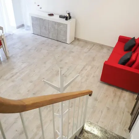 Apartament Santa Chiara 32 *