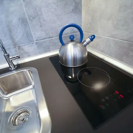 The Grey House Apartment *