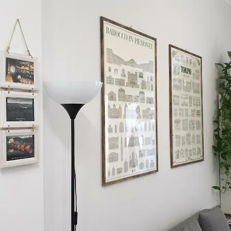 River House Apartment *