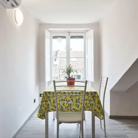 Apartment Mansarda Station Gioberti Turin