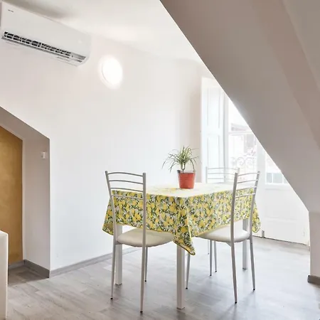 Apartment Mansarda Station Gioberti *