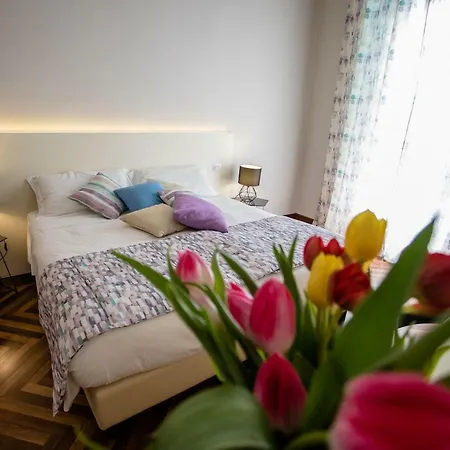 Nocleg ze śniadaniem Maison Reve Centro 2*
