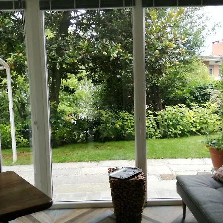 Apartment Nel Centro Di Un'oasi Verde