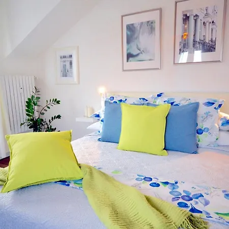 Luxury Netflix Center Aircond Wifi Apartment Turin