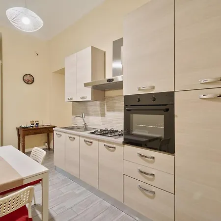 Appartamento Lovely Flat Cit *